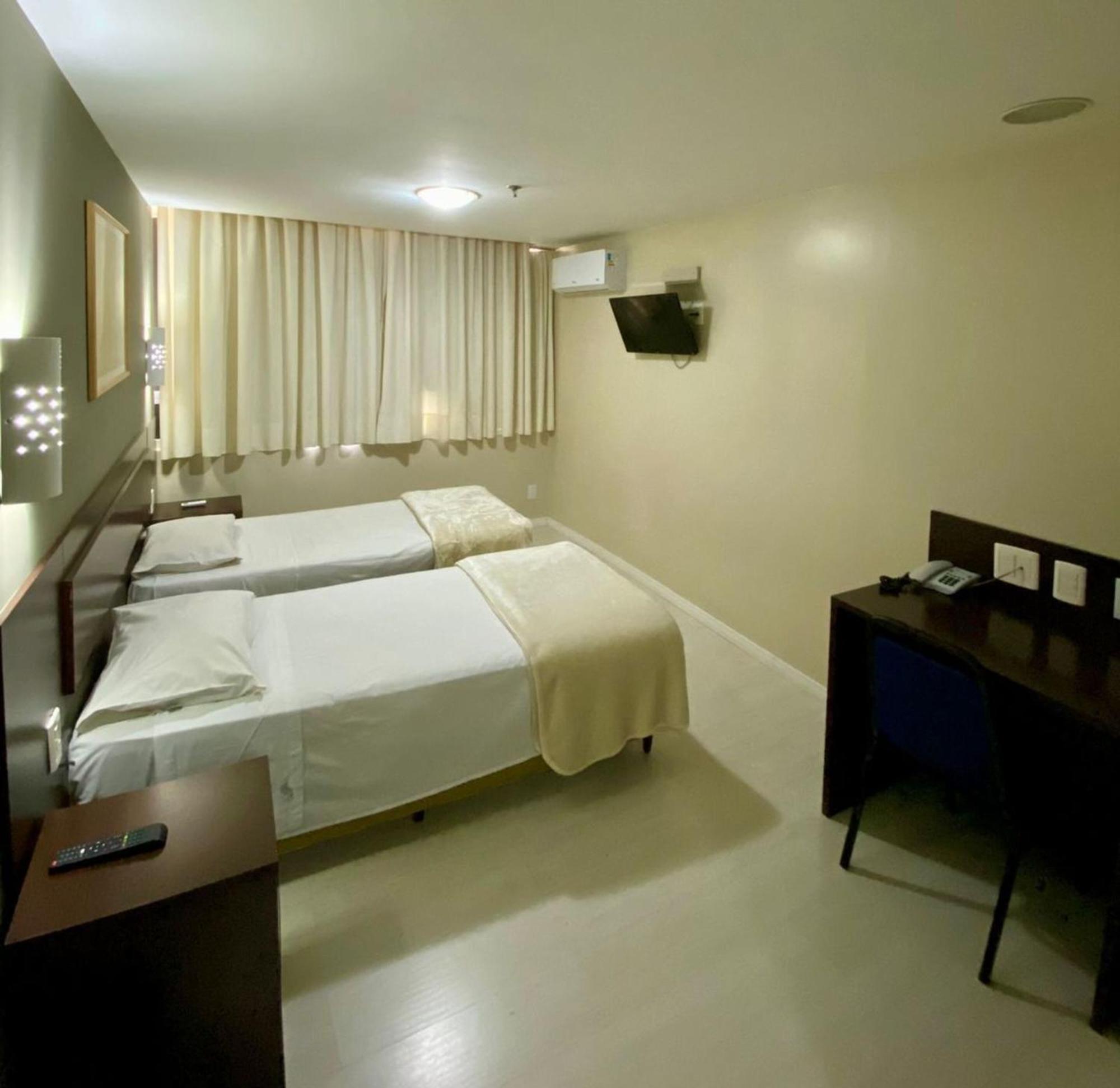 Coral Trade, Proximo A Pucrs , Iguatemi , Araujo Viana Hotel Porto Alegre Room photo
