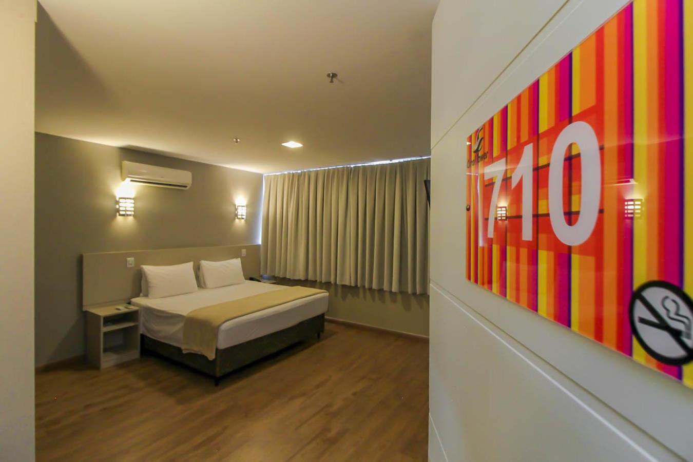 Coral Trade, Proximo A Pucrs , Iguatemi , Araujo Viana Hotel Porto Alegre Room photo